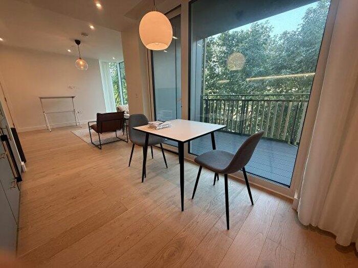 1 Bedroom Flat To Rent In Brill Place, NW1