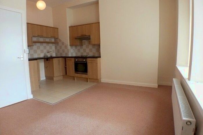1 Bedroom Flat To Rent In Millbrook Street, Swansea, SA6