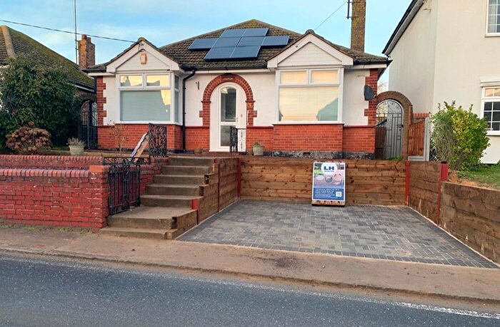 3 Bedroom Bungalow For Sale In Spring Road, St. Osyth, Clacton-On-Sea, Essex, CO16