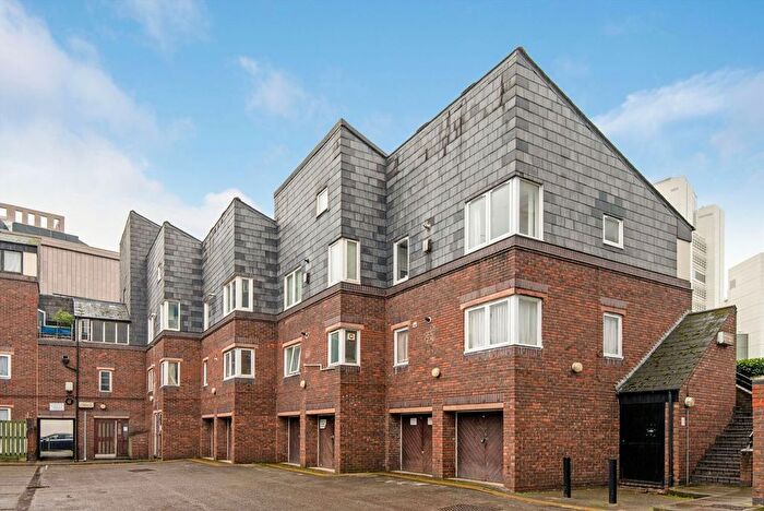 1 Bedroom Flat To Rent In East Smithfield, London, E1W