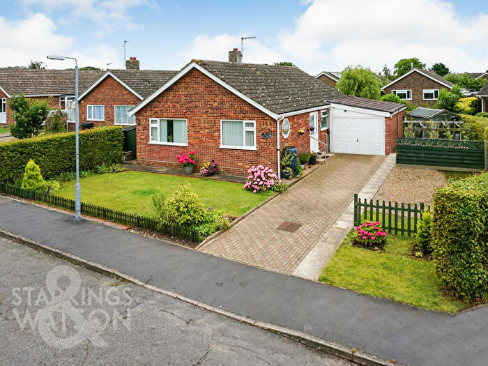 2 Bedroom Detached Bungalow For Sale In Hemmant Way, Gillingham, Beccles, NR34