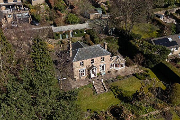 6 Bedroom Detached House For Sale In Rutland Avenue, Matlock, DE4