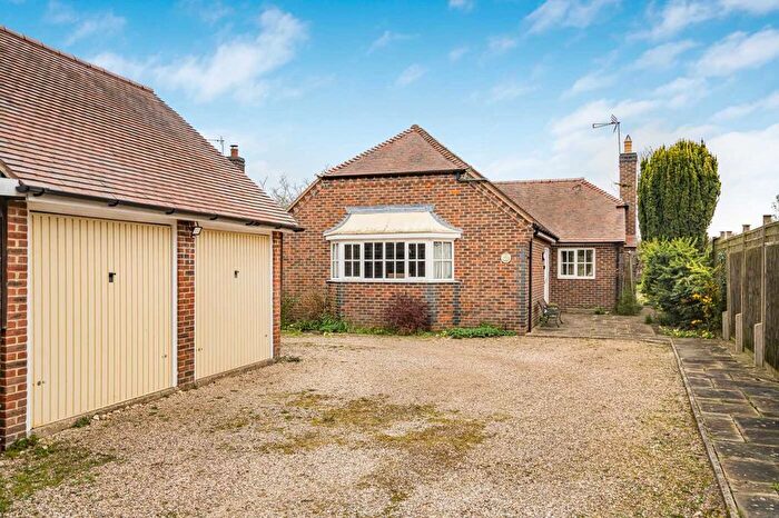 4 Bedroom Detached House For Sale In Turners Green, Britwell Salome, OX49