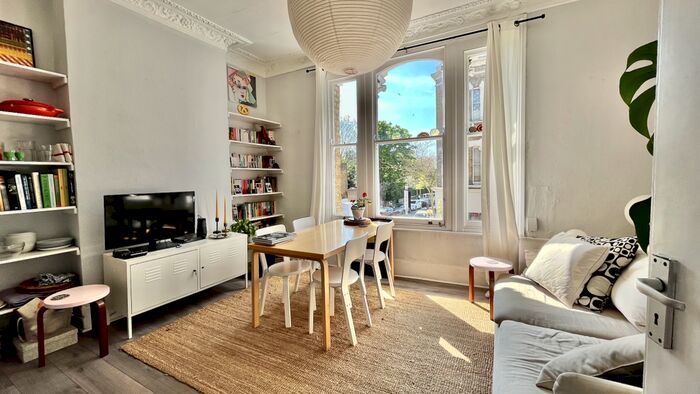 2 Bedroom Maisonette To Rent In Stoke Newington Church Street, London, N16