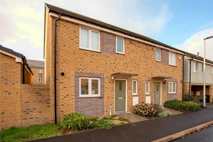 3 Bedroom Property For Sale In Goosefoot Road, Lyde Green, Bristol BS16