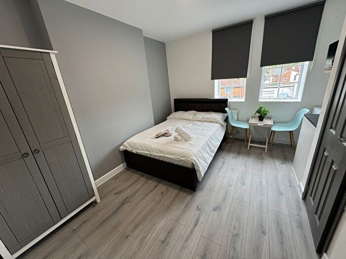 Studio To Rent In London, HA8