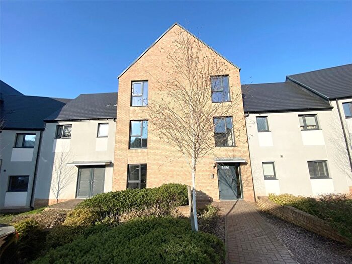 1 Bedroom Flat For Sale In Parkside Crescent, Ketley, Telford, Shropshire, TF1