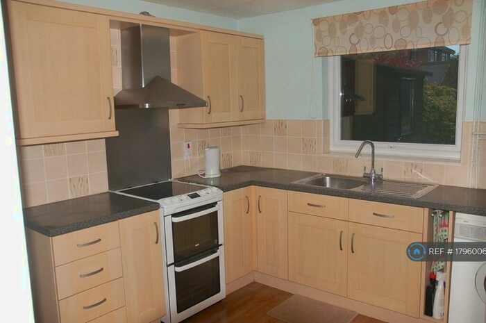 3 Bedroom Terraced House To Rent In Cedar Way, Brundall, NR13