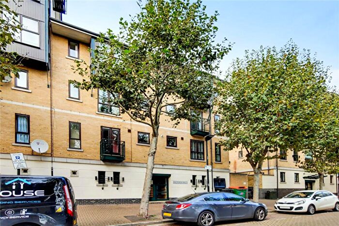 2 Bedroom Flat To Rent In Victoria Hall, Wesley Avenue, London, E16
