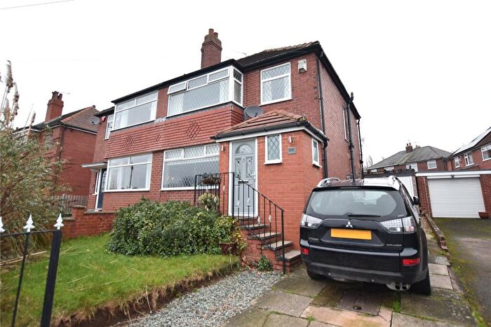 3 Bedroom Semi-Detached House For Sale In Manston Drive, Leeds, West Yorkshire, LS15