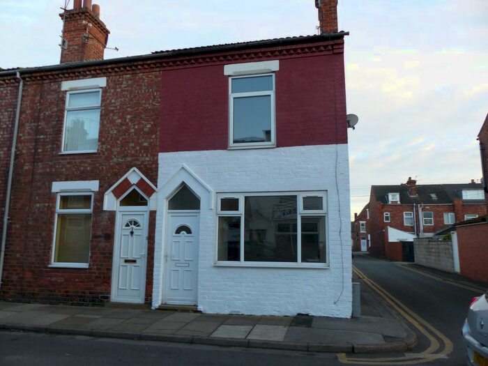 3 Bedroom End Of Terrace House To Rent In Henry Street, Goole DN14
