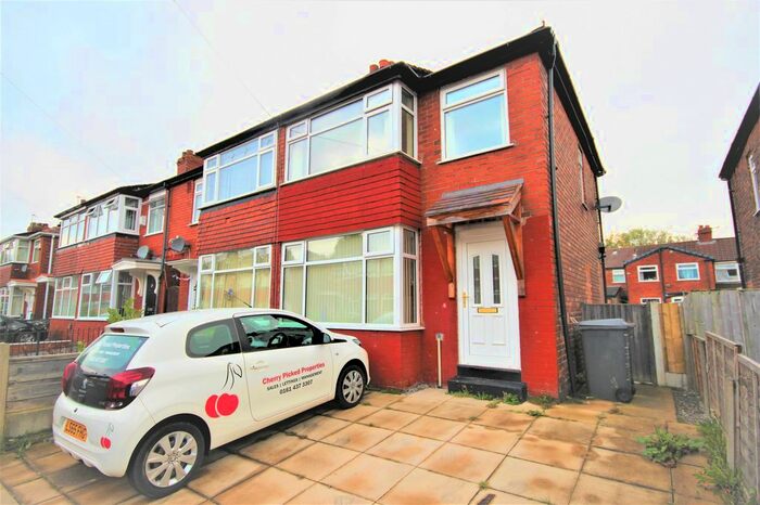 2 Bedroom Semi-Detached House To Rent In Essex Avenue, Manchester, M43