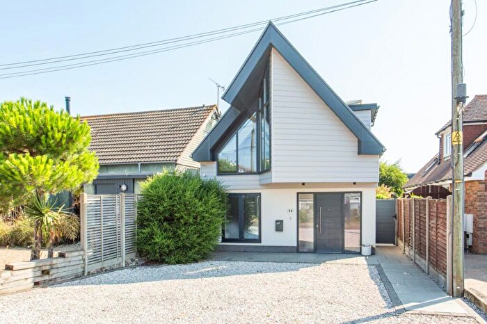 3 Bedroom Detached House For Sale In Hodgson Road, Seasalter, Whitstable, CT5