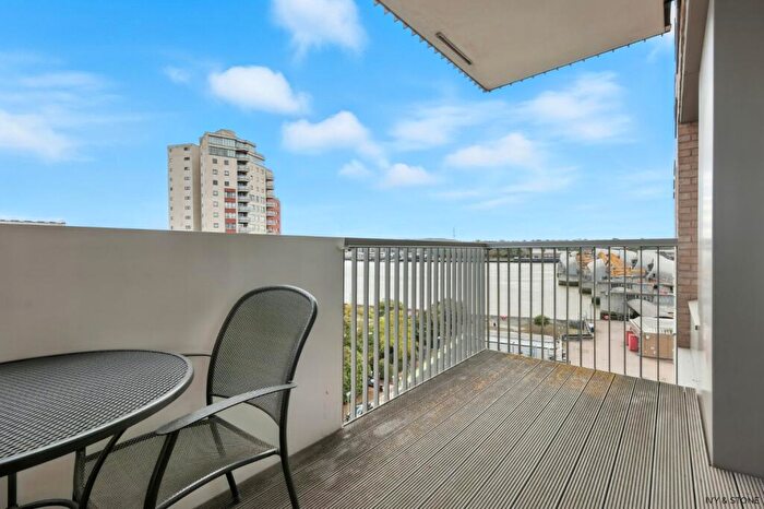 2 Bedroom Apartment For Sale In Waterside Heights, Booth Road, London, Greater London, E16