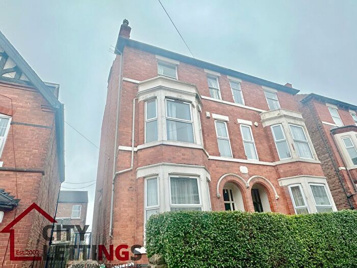 5 Bedroom Semi-Detached House To Rent In Burford Road, Nottingham, NG7