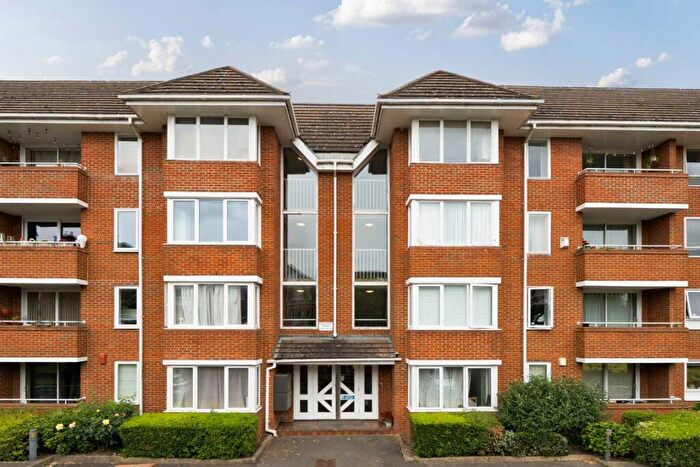 1 Bedroom Flat To Rent In Overhill Road, East Dulwich, SE22