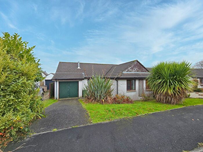 3 Bedroom Bungalow For Sale In Stanbury Close, St. Giles-On-The-Heath, PL15