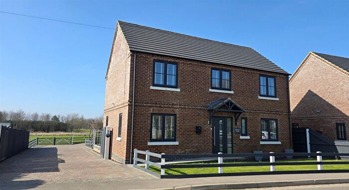 4 Bedroom Detached House For Sale In Lutton Gowts, Lutton, PE12
