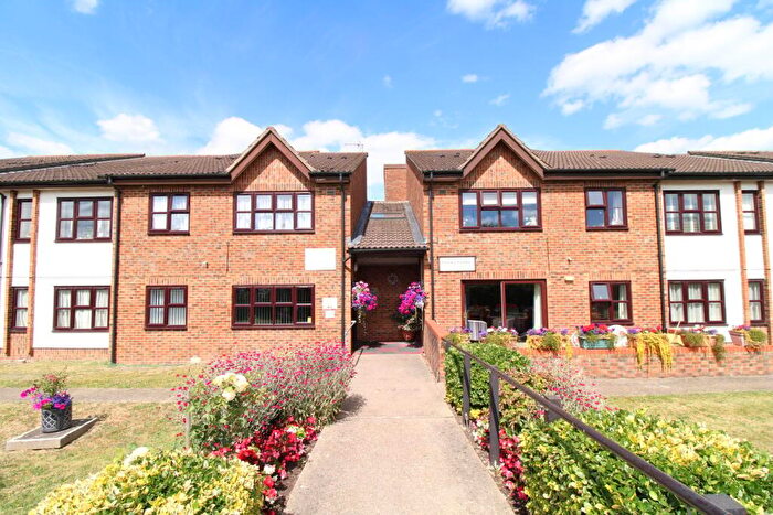 1 Bedroom Retirement Property For Sale In A Glebe Way, West Wickham, BR4