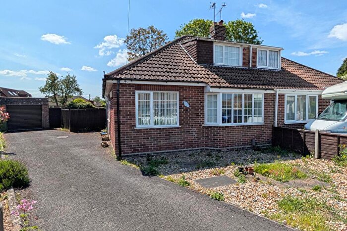 3 Bedroom Semi-Detached Bungalow For Sale In Napier Crescent, Fareham, PO15