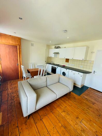 1 Bedroom Flat To Rent In B Grosvenor Avenue, N5