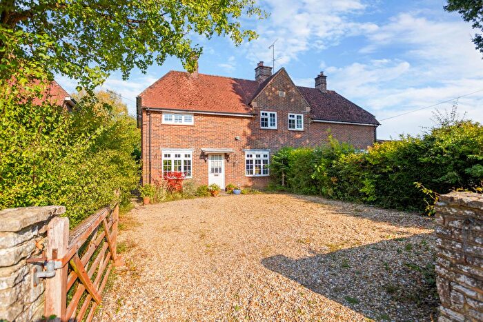 4 Bedroom Cottage For Sale In Naldretts Lane, Rudgwick, RH12