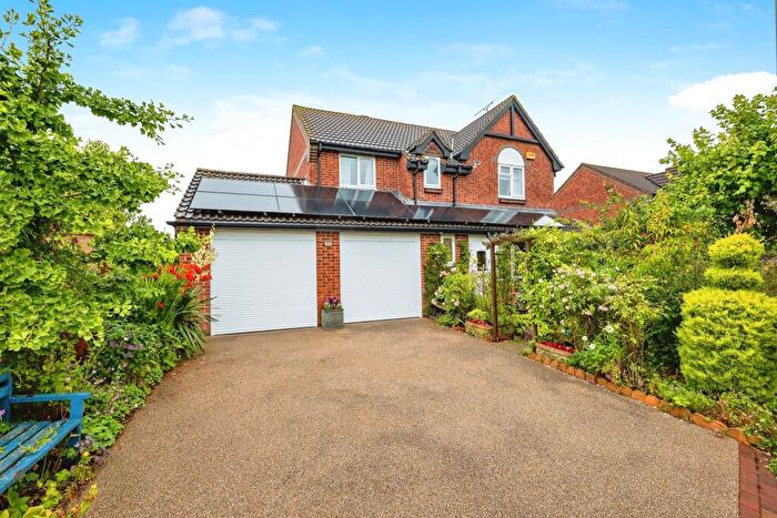 4 Bedroom Detached House For Sale In Old Station Gardens, Henstridge, Templecombe, BA8