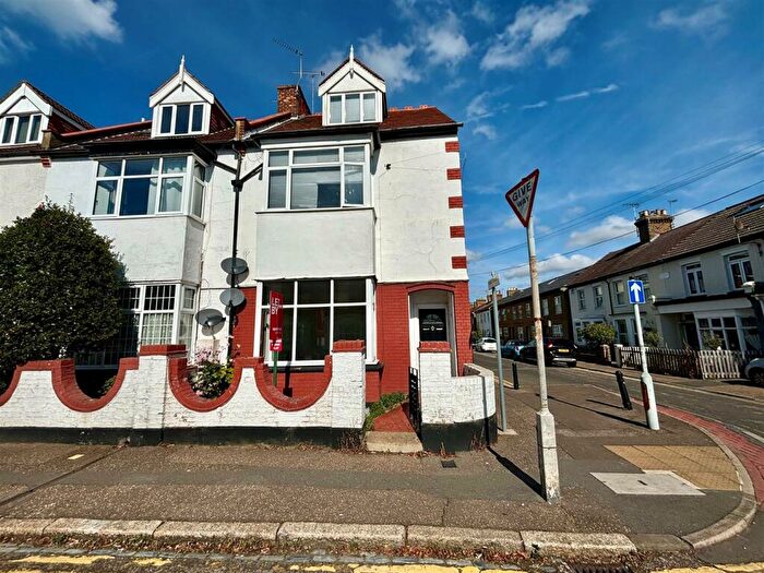 1 Bedroom Flat To Rent In Queens Road, Southend-On-Sea, SS1