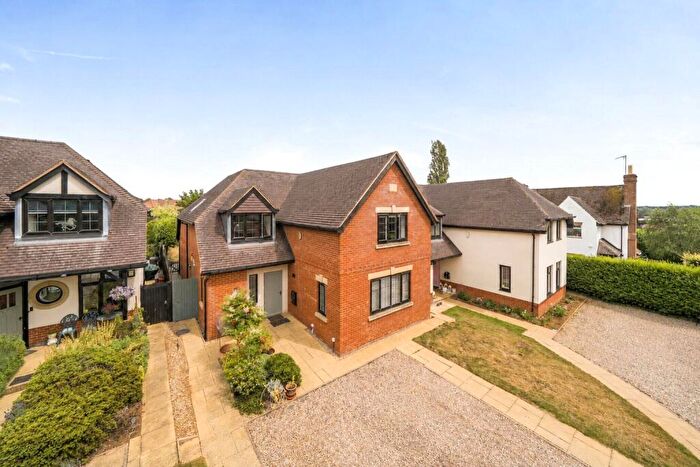 4 Bedroom Detached House For Sale In Church Way, Northampton, NN3