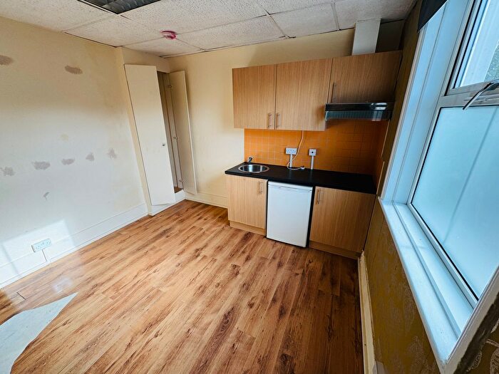 Studio To Rent In London Road, Thornton Heath, CR7