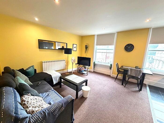 1 Bedroom Flat To Rent In Bartholomews, Brighton, BN1