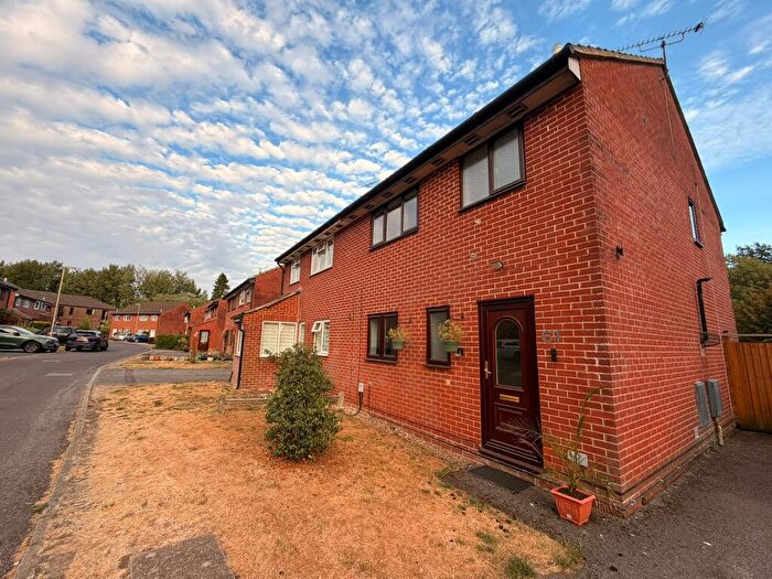 Semi-Detached House To Rent In Hepworth Close, Andover, Hampshire, SP10