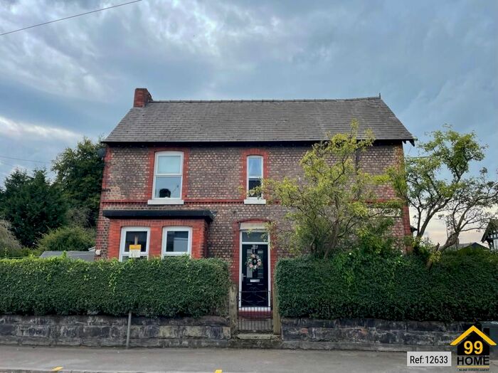 2 Bedroom End Of Terrace House To Rent In Manchester Road, Altrincham, Cheshire, WA14