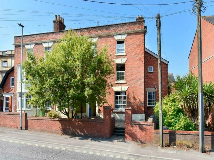 1 Bedroom Flat To Rent In Dorset House, The Halve, Trowbridge, BA14