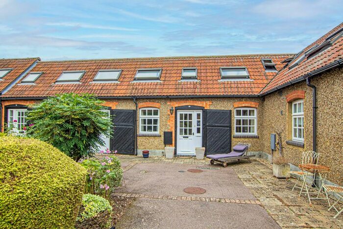 2 Bedroom Property To Rent In Howell Hill Close, Mentmore, Leighton Buzzard, LU7