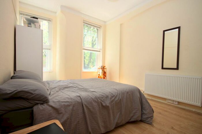 1 Bedroom Flat To Rent In Kings Avenue, Muswell Hill, London, N10