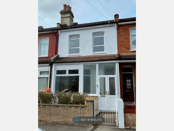 2 Bedroom Terraced House To Rent In Landseer Avenue, London, E12