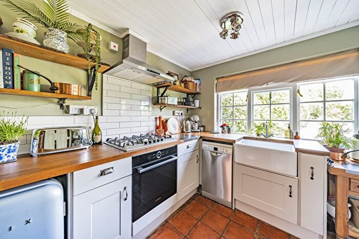 2 Bedroom Cottage For Sale In Church Street, Shillington, SG5