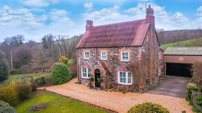 6 Bedroom Detached House For Sale In The Cottage, Filleigh, EX32