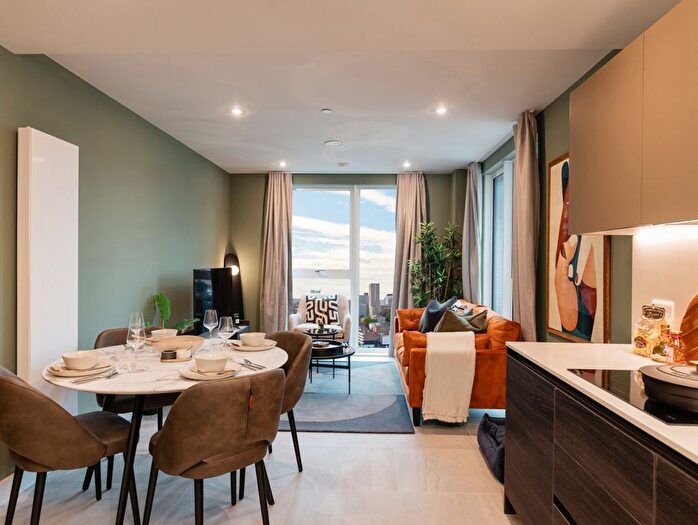 2 Bedroom Flat To Rent In New York Square, Quarry Hill Leeds, LS2