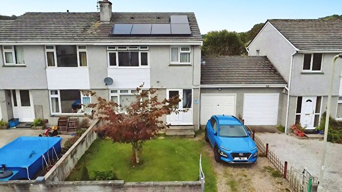 3 Bedroom Semi-Detached House For Sale In Chapel Close, Yelverton, PL20