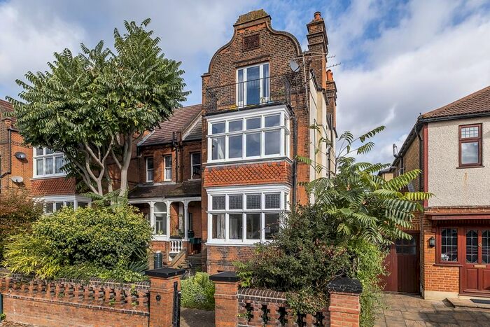 1 Bedroom Flat To Rent In Cadogan Road, Surbiton, KT6