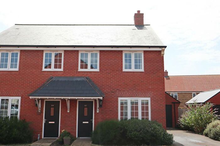 3 Bedroom House To Rent In Moorhen Road, Yatton, Bristol, BS49
