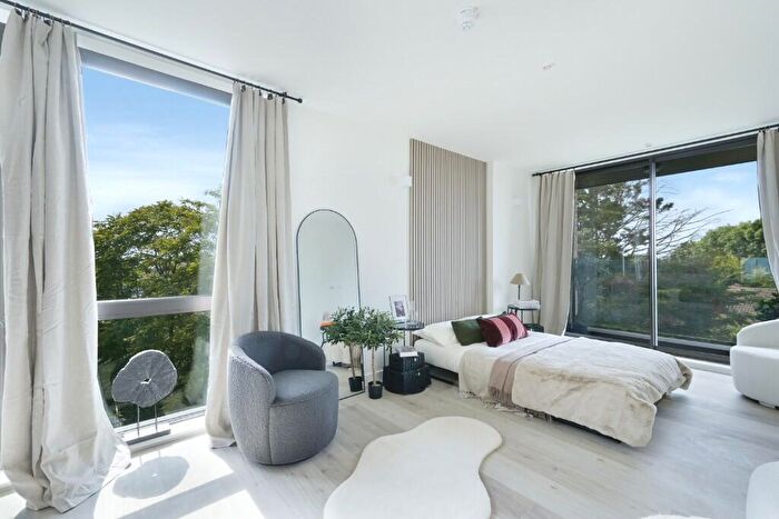 Studio To Rent In Collyer Place, London, SE15