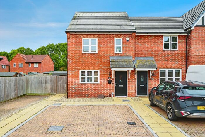 2 Bedroom End Of Terrace House For Sale In Walnut Place, Harwell, Didcot, OX11