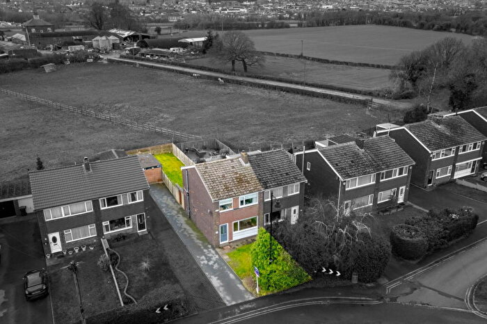 3 Bedroom Semi-Detached House For Sale In Main Street, Scholes, LS15