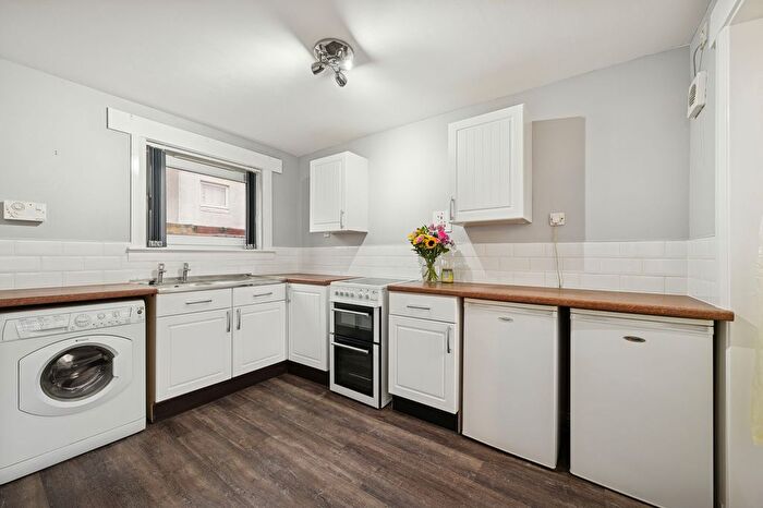 3 Bedroom Terraced House For Sale In Alberta Avenue, Livingston, EH54