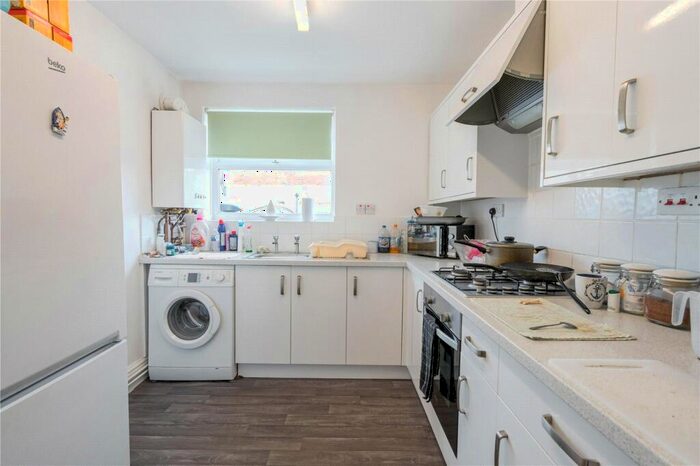 2 Bedroom Apartment To Rent In Poplar Road, Cleethorpes, Lincolnshire, DN35
