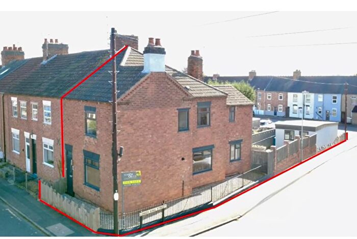 3 Bedroom End Of Terrace House For Sale In No Chain - Union Street, Desborough, Kettering, NN14