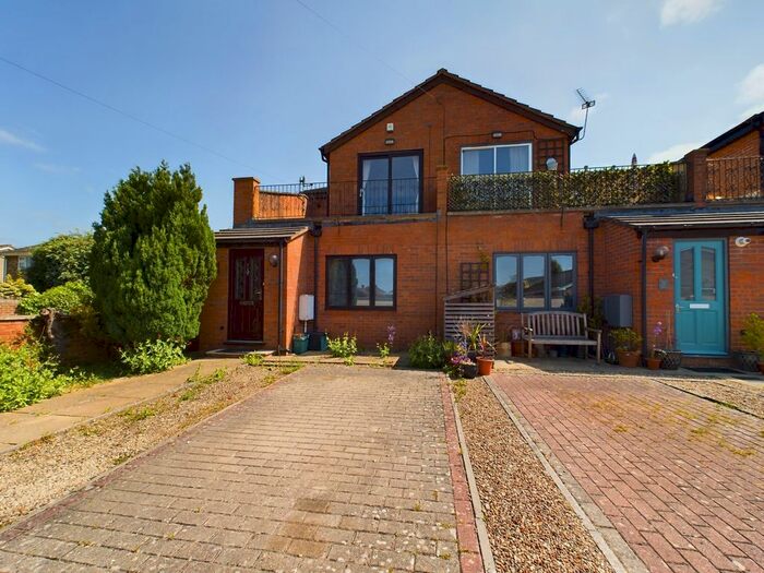 1 Bedroom Property To Rent In Ash Close, Charlton Kings, Cheltenham, GL53